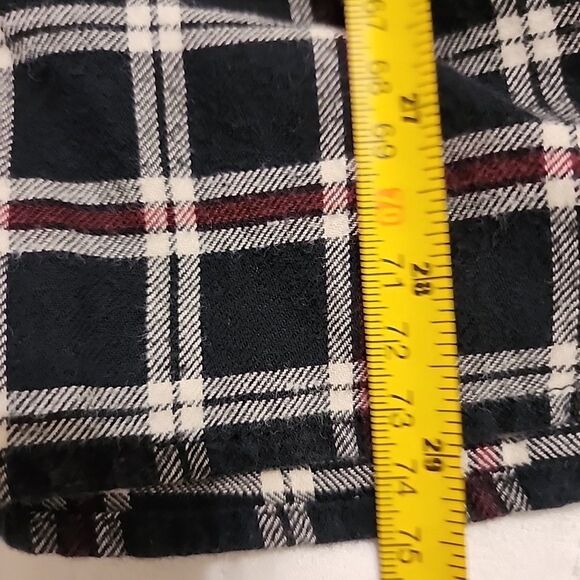 Uniqlo Flannel Shirt 100% Cotton Mens Size XL Black Plaid Button Up Long Sleeve - Picture 7 of 9